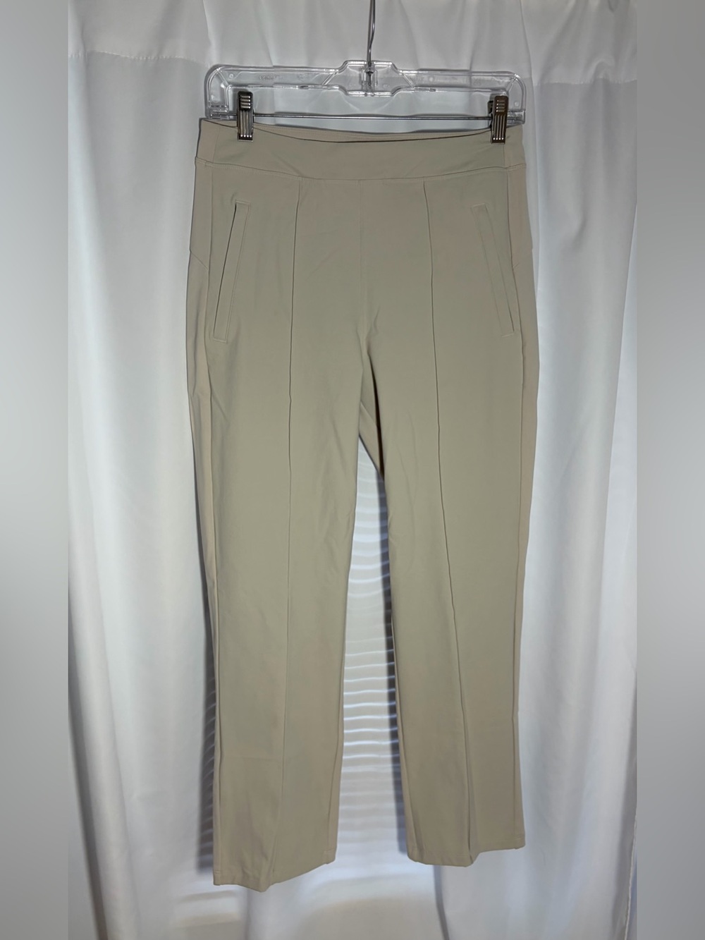 ATHLETA Beige Flat Front Pull On Pants Size 6